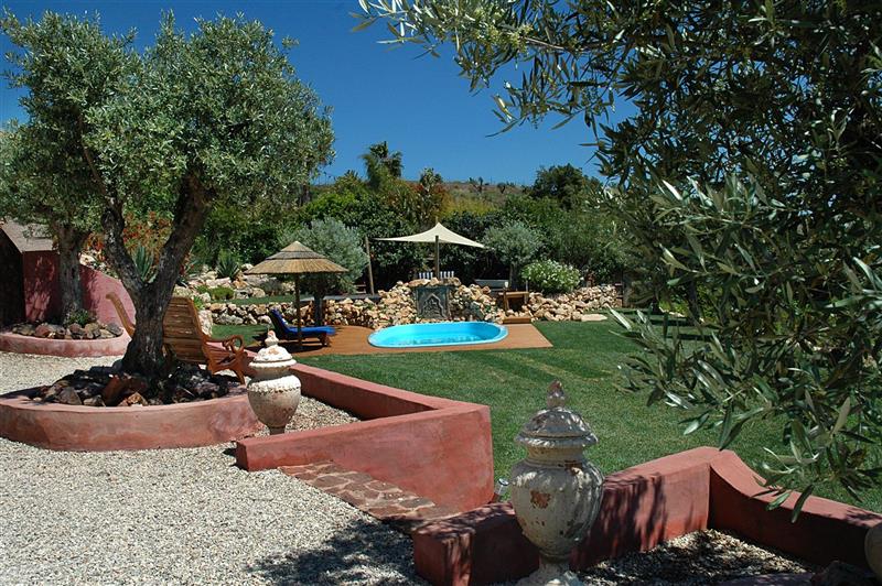 Quinta Canine l Authentic quinta with a large garden and stunning views
