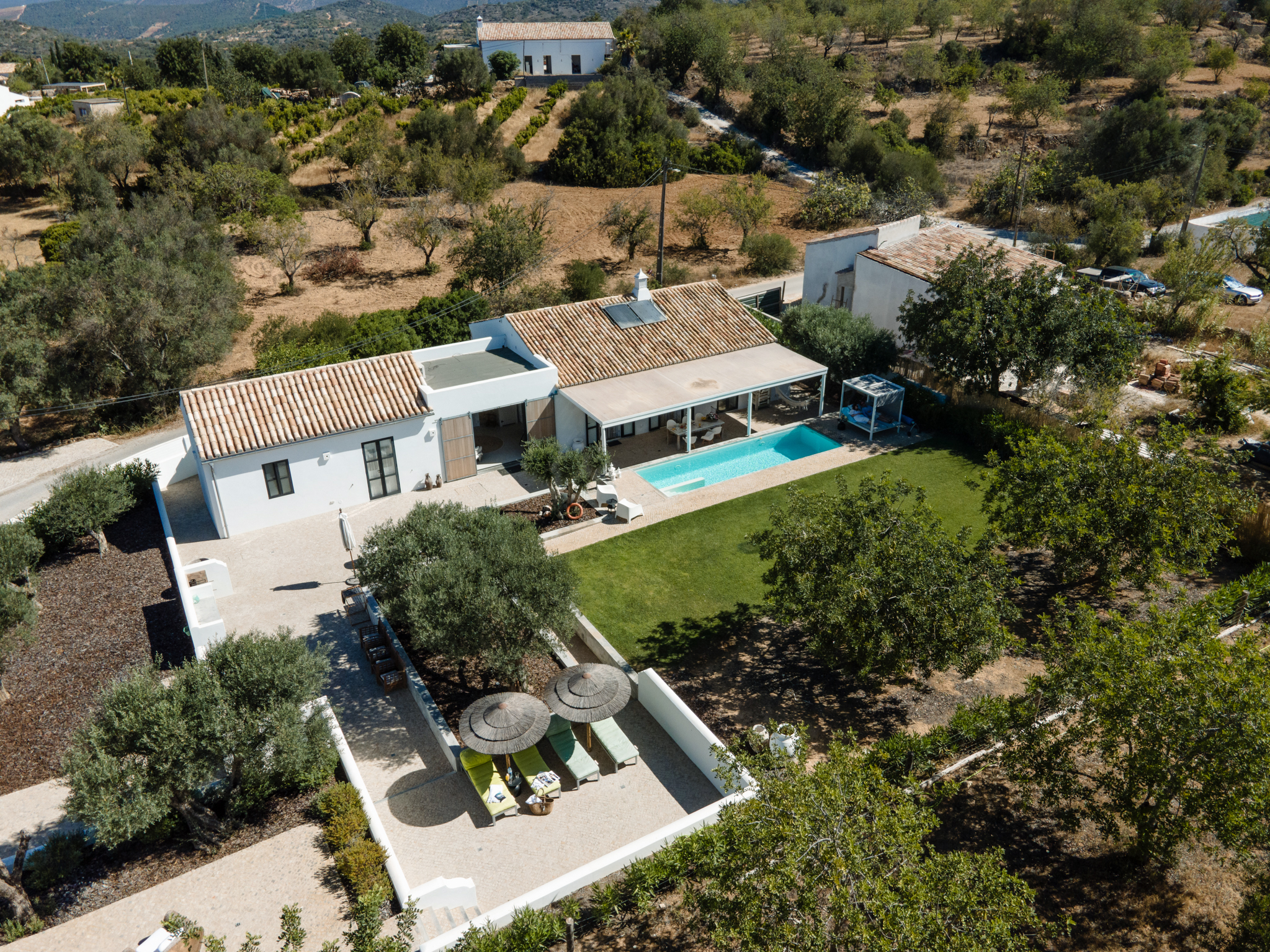 Quinta Cereja | Charming cottage with a large garden and swimming pool