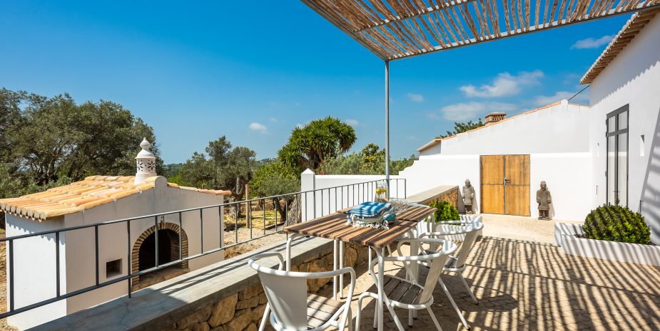 Casa Cidro l Idyllic stay with a patio surrounded by nature