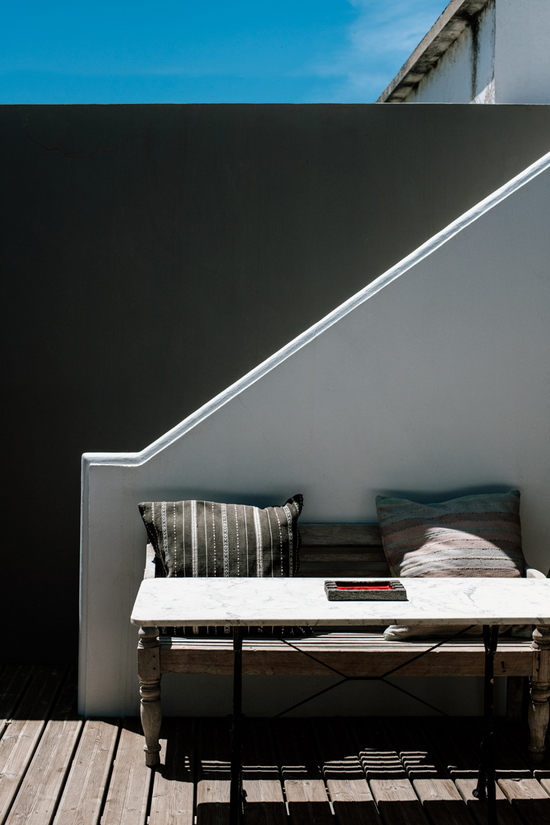 Casa Bonton l Urban-designed townhouse met ommuurde tropische tuin