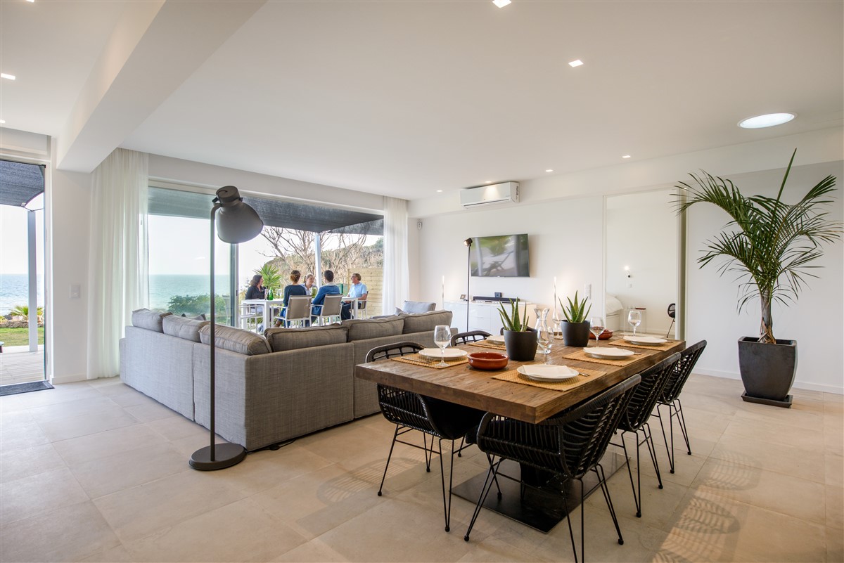 Strandhuis Albufeira l Comfort met fenomenaal uitzicht over de tuin en de Atlantische Oceaan