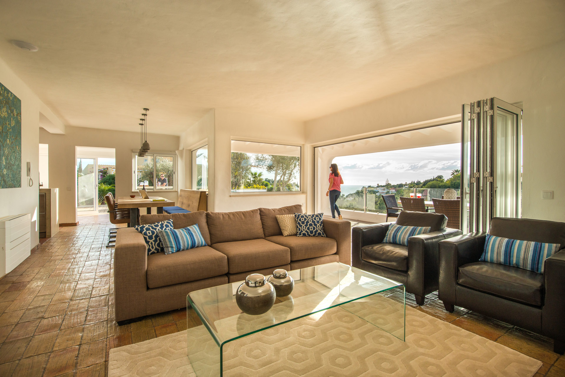 Villa Vittore l Playfully and warmly decorated villa with breathtaking views