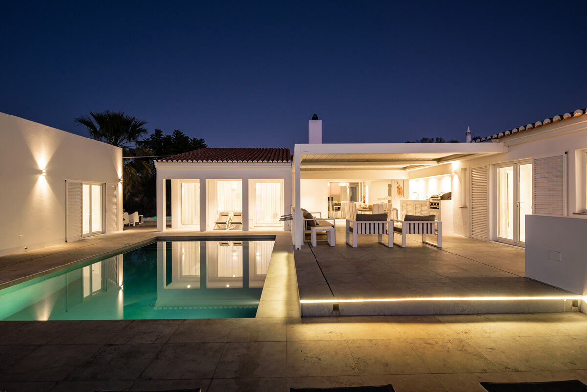 Villa Laranja l Modern en zeer comfortabel ingerichte villa, gelegen in het groene heuvellandschap