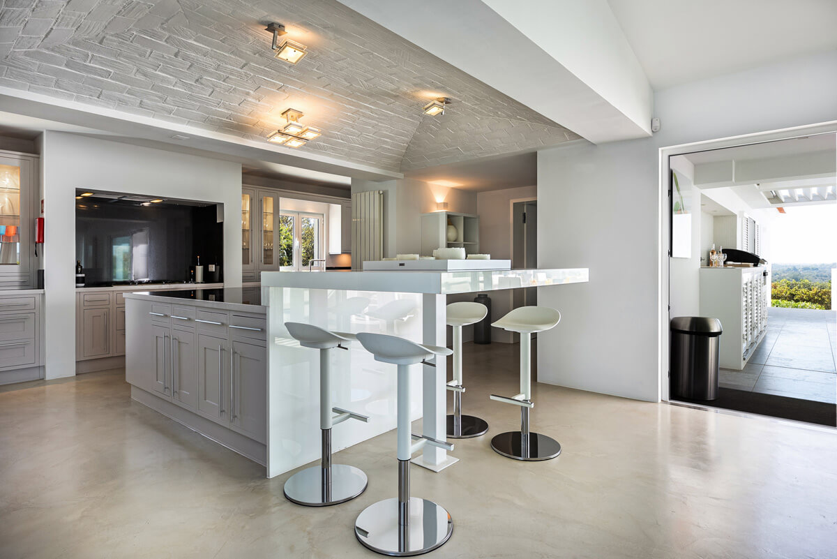 Villa Laranja l Modern en zeer comfortabel ingerichte villa, gelegen in het groene heuvellandschap