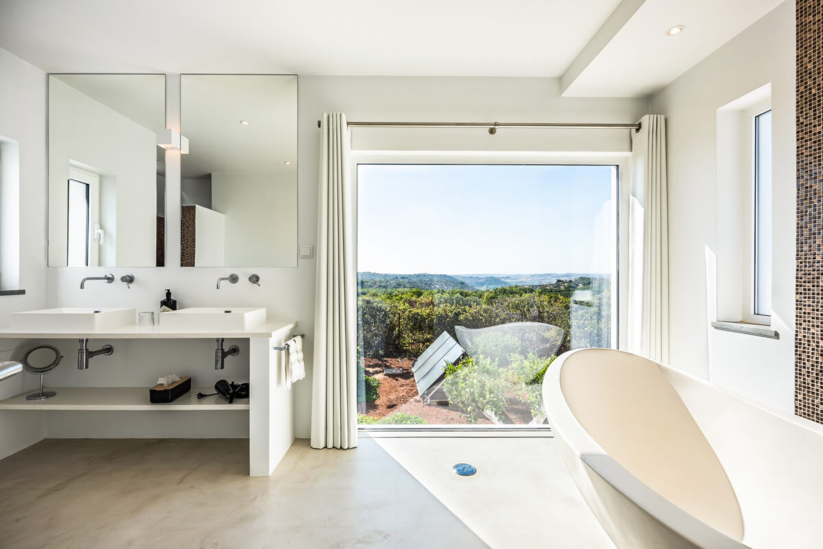 Villa Laranja l Modern en zeer comfortabel ingerichte villa, gelegen in het groene heuvellandschap