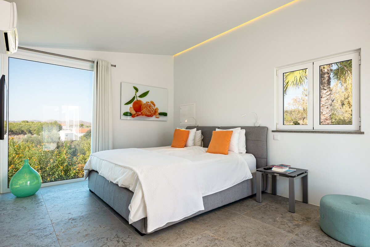 Villa Laranja l Modern en zeer comfortabel ingerichte villa, gelegen in het groene heuvellandschap