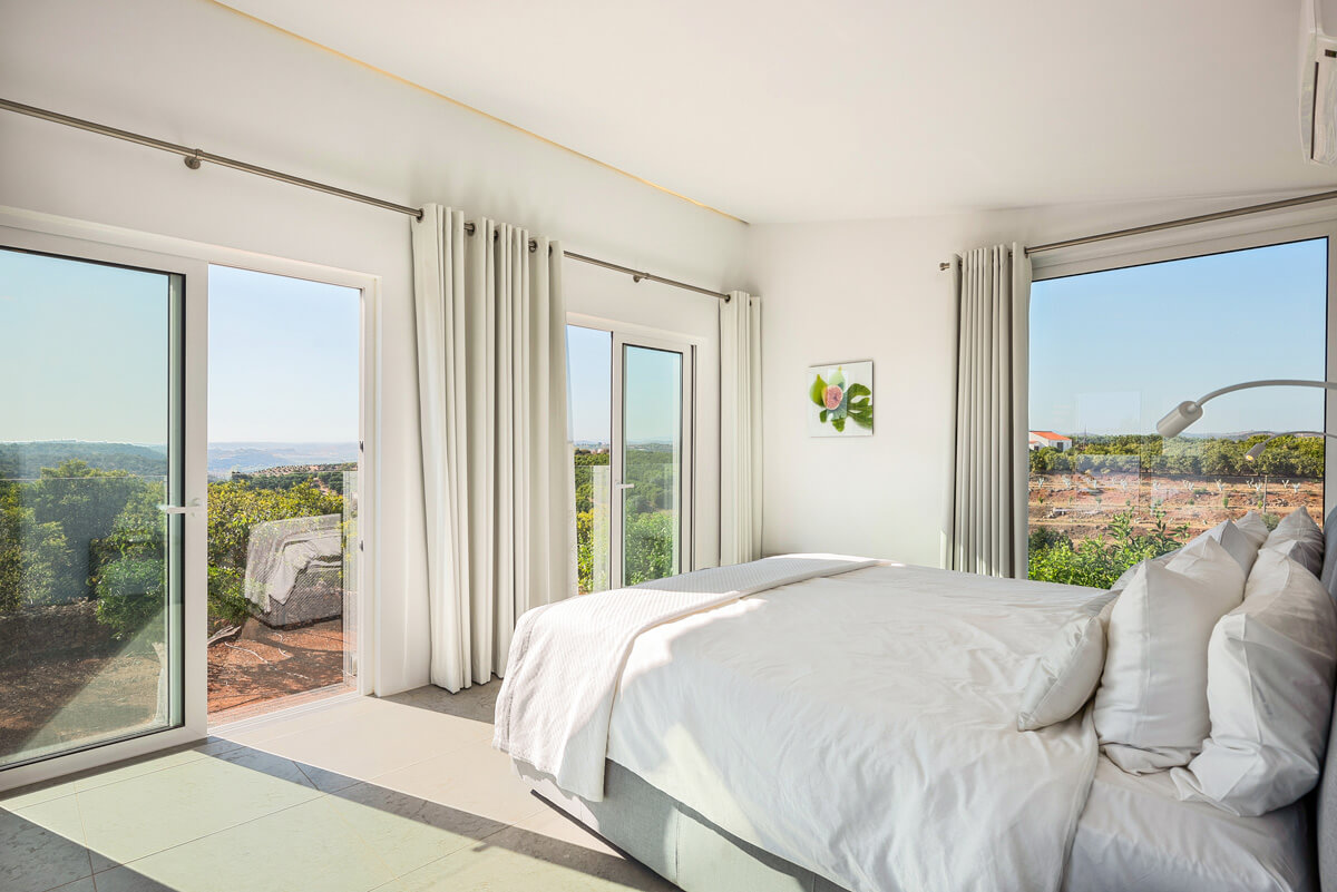 Villa Laranja l Modern en zeer comfortabel ingerichte villa, gelegen in het groene heuvellandschap