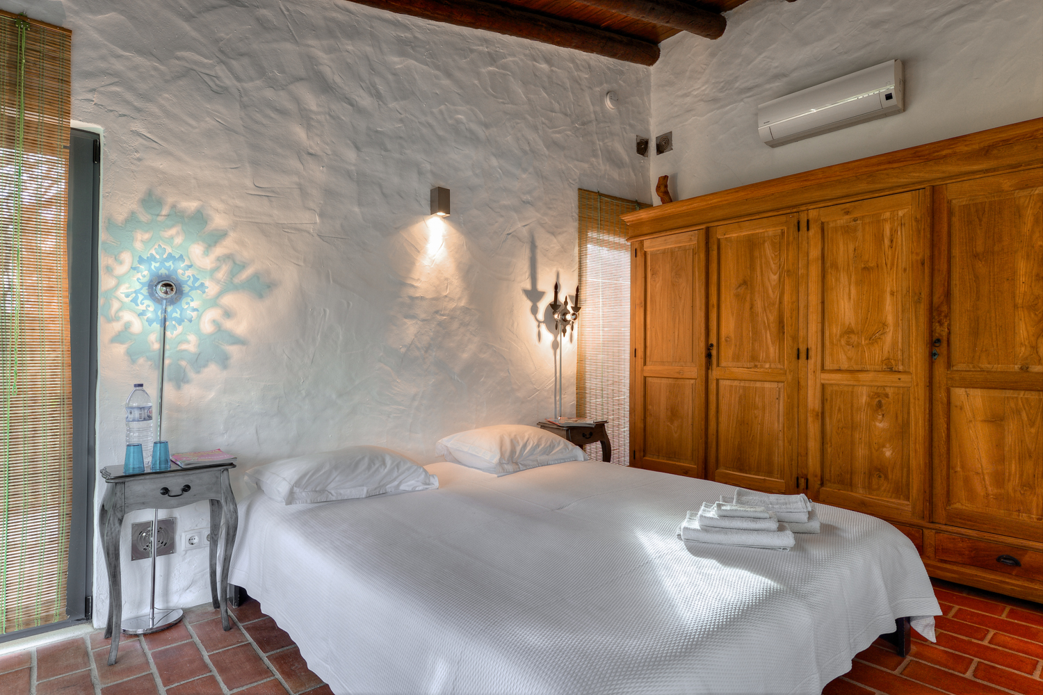 Quinta Pedra | Authentic and atmospherically furnished villa surrounded by greenery