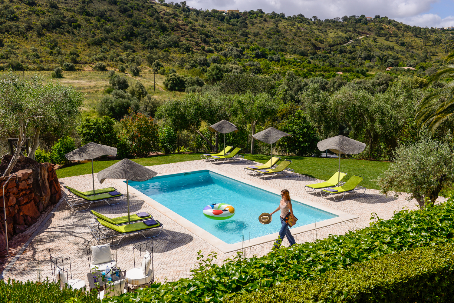 Quinta Pedra | Authentic and atmospherically furnished villa surrounded by greenery