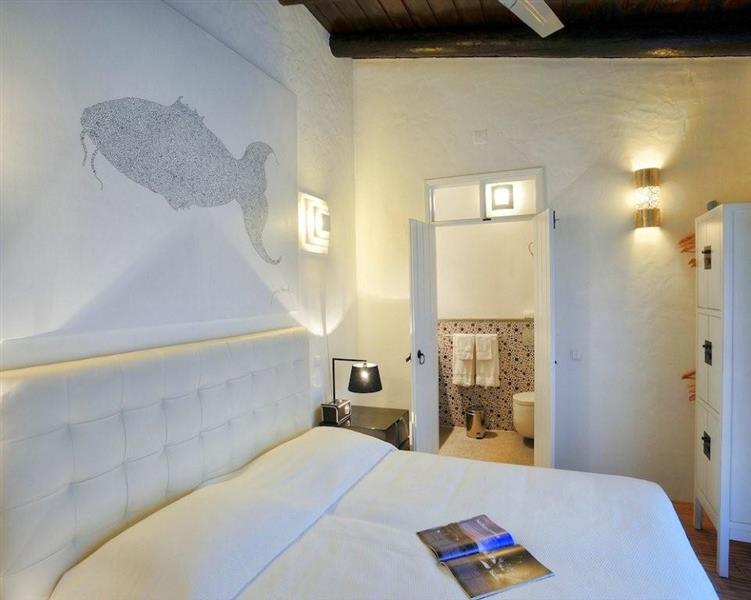Quinta Vale da Vila l Rural setting with a luxury outdoor kitchen and lovely outdoor spaces