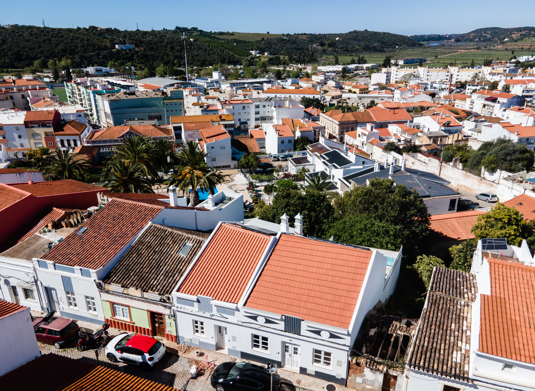 Casa Nova l Moderne townhouse met traditionele elementen en plunge pool