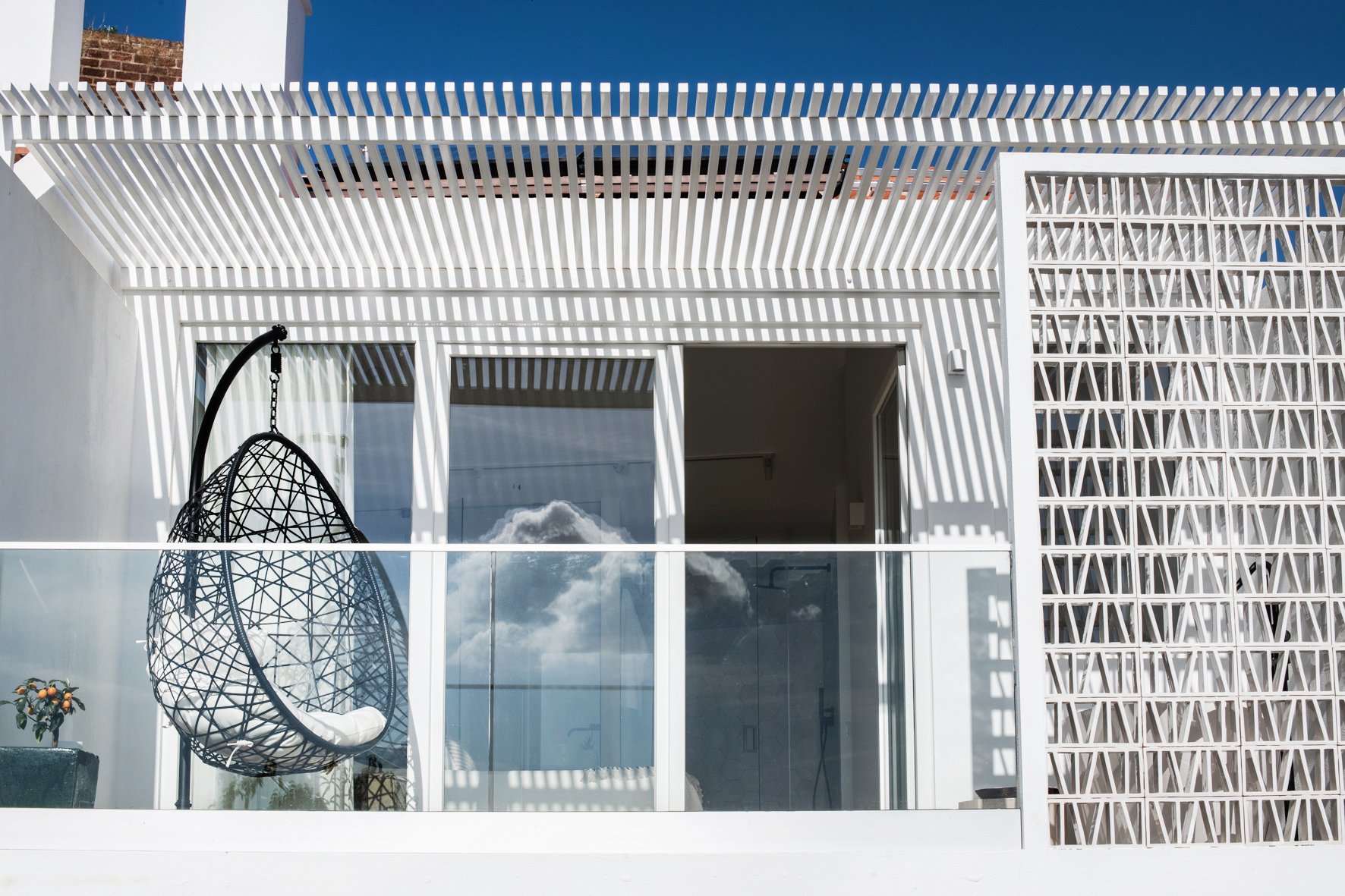 Casa Nova l Moderne townhouse met traditionele elementen en plunge pool