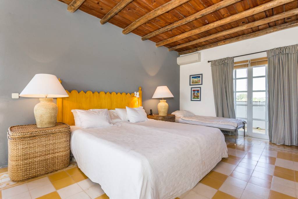 Quinta Boliqueime l A charming farmhouse, a true authentic experience with comfort