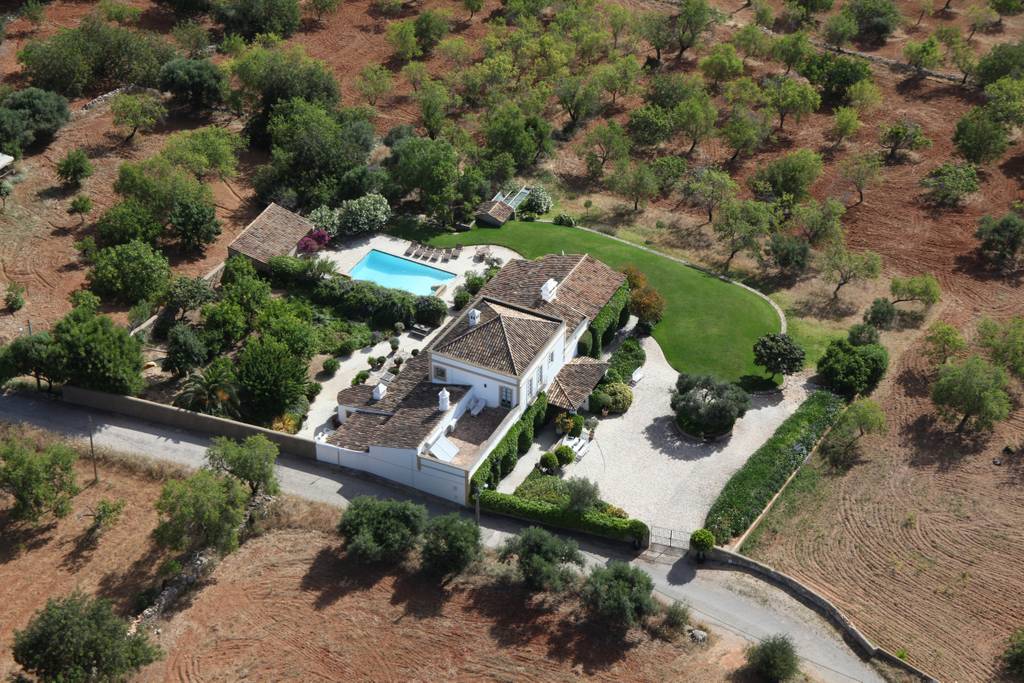 Quinta Boliqueime l A charming farmhouse, a true authentic experience with comfort